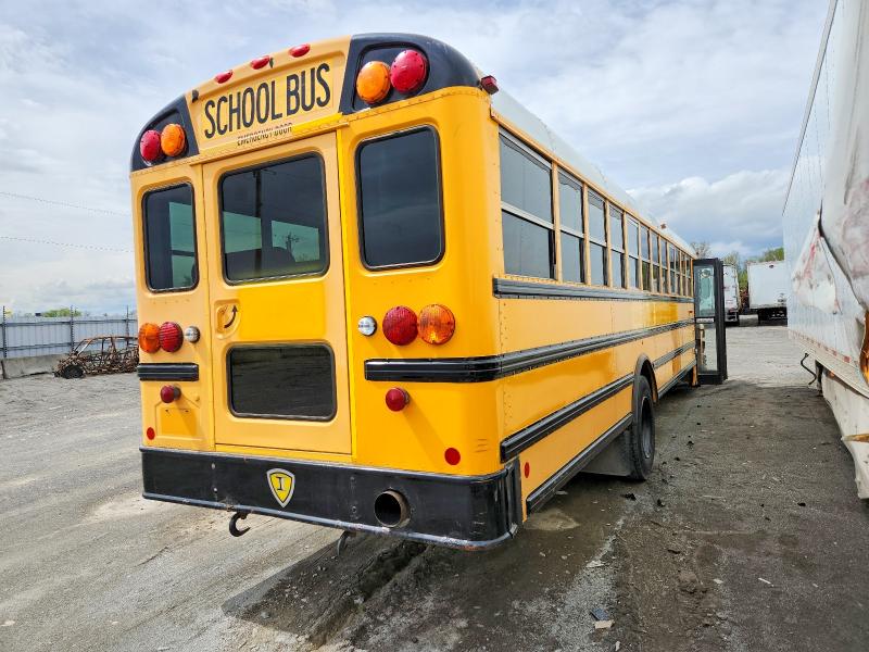 2010 Ic corporation Ce series school VIN 4DRBUAAP2AB229070 COPART salvage auction — NORMAL WEAR, Il - Certificate Of Title, sold $2,000 on 2026-07-08 (photo 4)