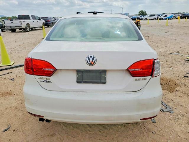 2012 Volkswagen Jetta VIN 3VWDP7AJ3CM374307 COPART salvage auction — FRONT END, Tx - Salvage Vehicle Title, sold $175 on 2026-07-09 (photo 6)