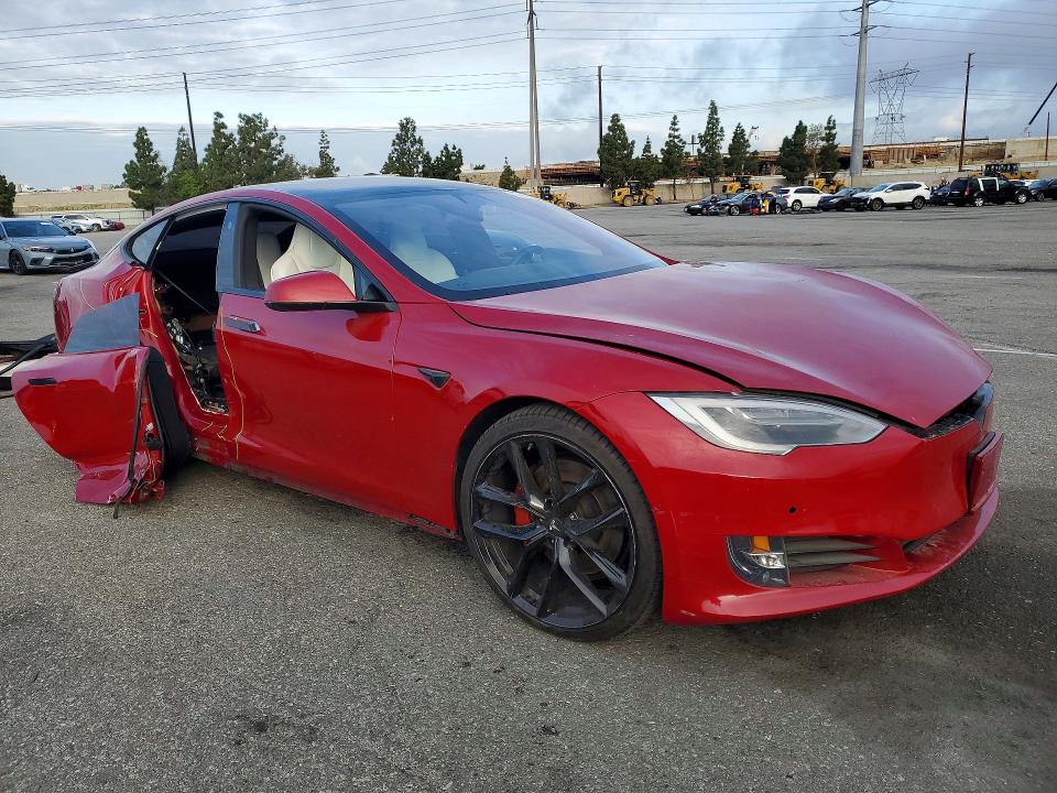2018 Tesla Model s VIN 5YJSA1E24JF270390 COPART salvage auction — SIDE, Salvage Title, sold $2,700 on 2026-07-21 (photo 4)