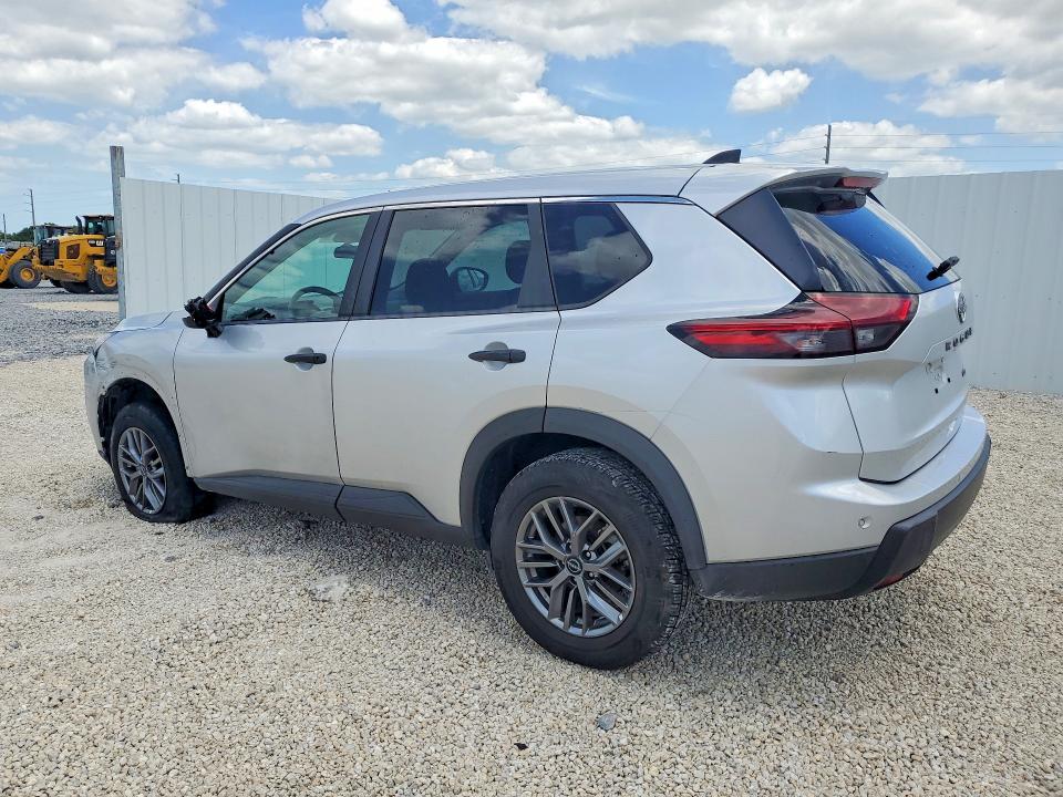 2024 Nissan Rogue sport VIN 5N1BT3AB5RC694161 COPART salvage auction — FRONT END, IL - CERTIFICATE OF TITLE, sold $9,000 on 2026-07-13 (photo 2)