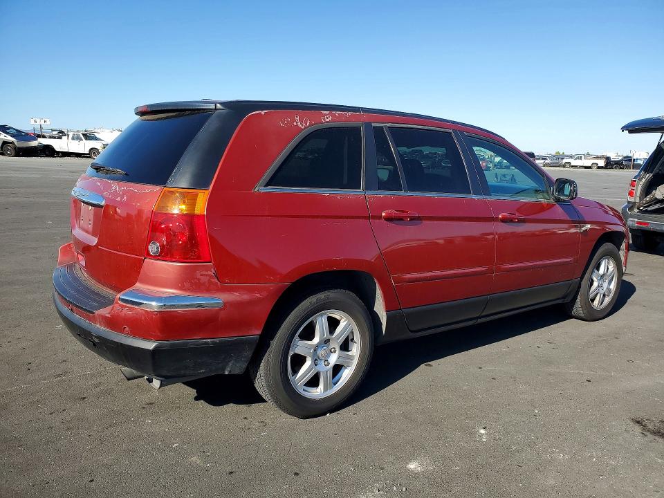 2006 Chrysler Pacifica VIN 2A4GM68416R926137 COPART salvage auction — MINOR DENT/SCRATCHES, CA - DIS/DLR/EXP ONLY CLEAN TITLE, sold $175 on 2026-07-13 (photo 3)
