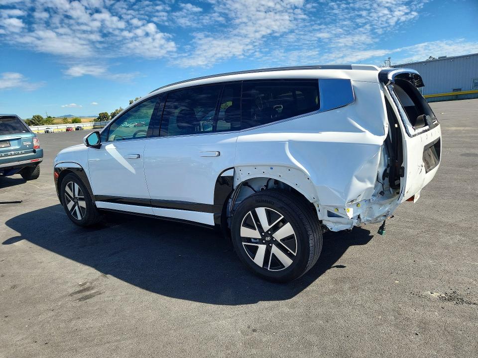 2026 Hyundai Ioniq 9 VIN 7YAMUFS37TY006540 COPART salvage auction — REAR END, Salvage Title, sold $14,600 on 2026-07-15 (photo 2)