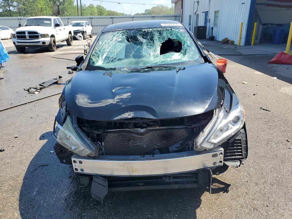 2017 Nissan Altima VIN 1N4AL3AP0HC498953 COPART salvage auction — ROLLOVER, AL - CERT OF TITLE-SALVAGE TITLE, sold $525 on 2026-07-02 (photo 5)