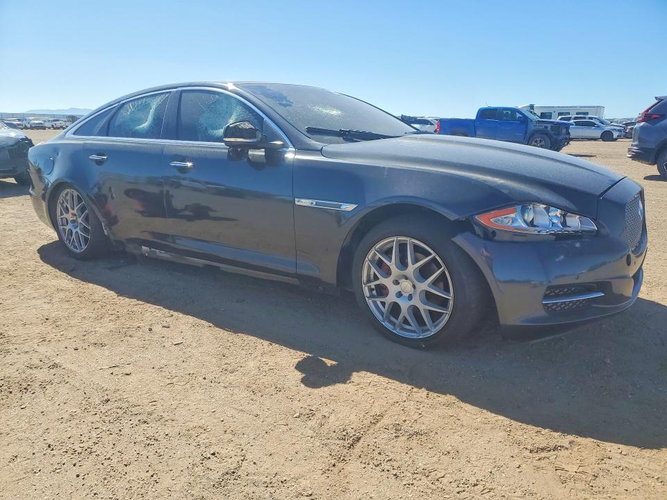 2013 Jaguar Xj VIN SAJWJ1CD7D8V45617 COPART salvage auction — VANDALISM, Ca - Non-Repairable Vehicle Cert, sold $375 on 2026-07-20 (photo 4)