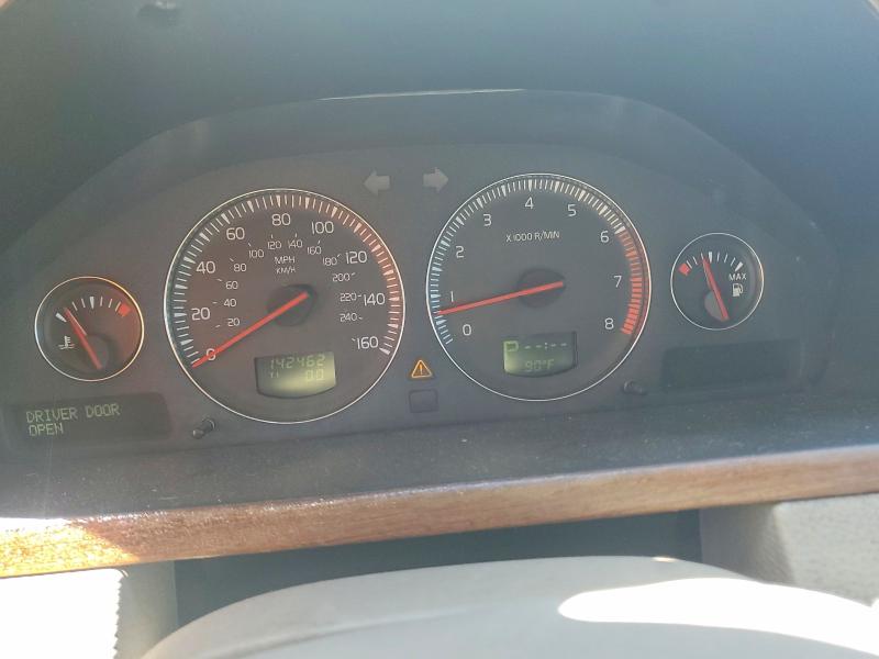 2005 Volvo Xc90 VIN YV1CZ911151152931 COPART salvage auction — MINOR DENT/SCRATCHES, In - Cert Of Title-Salvage Title, sold $350 on 2026-07-02 (photo 9)