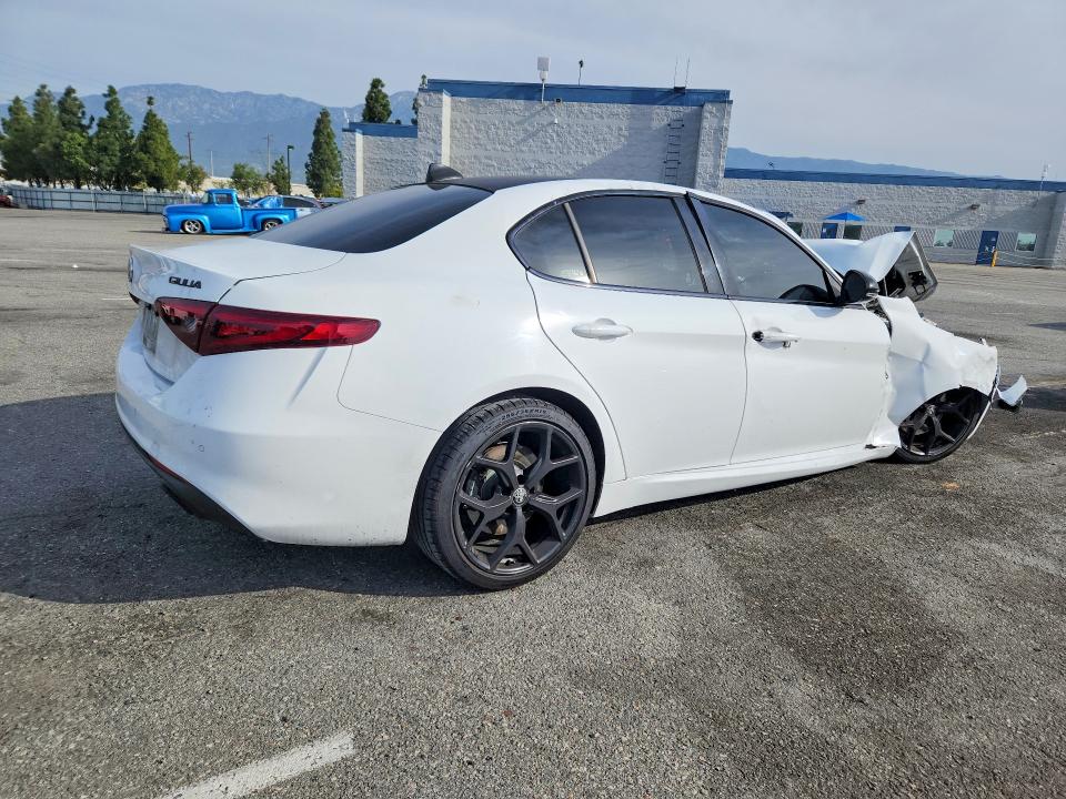 2020 Alfa romeo Giulia VIN ZARFAMAN0L7632216 COPART salvage auction — FRONT END, Ca - Salvage Certificate, sold $825 on 2026-07-07 (photo 3)