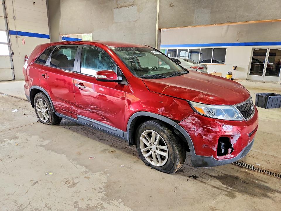 2014 Kia Sorento VIN 5XYKT3A69EG546270 COPART salvage auction — SIDE, Va - Cert Of Title - Salvage, sold $725 on 2026-07-02 (photo 4)