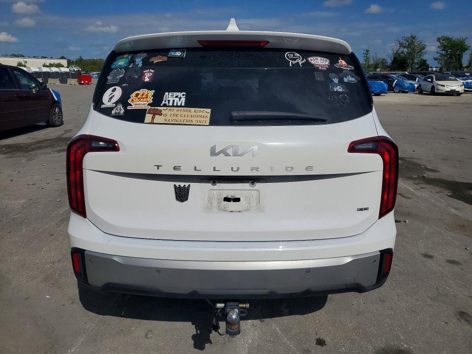 2023 Kia Telluride VIN 5XYP2DGC2PG381953 COPART salvage auction — SIDE, Salvage Title, sold $4,050 on 2026-07-28 (photo 6)