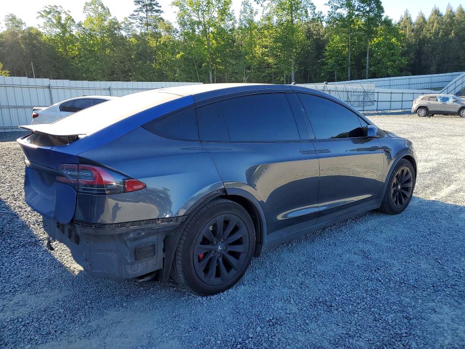 2018 Tesla Model x VIN 5YJXCBE42JF137392 COPART salvage auction — REAR END, NC - SALVAGE CERTIFICATE OF TITLE, sold $175 on 2026-07-30 (photo 3)