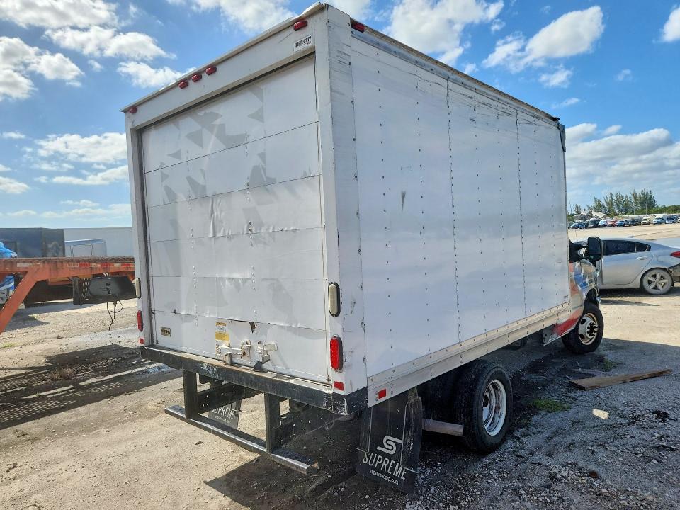 2017 Ford E-350 VIN 1FDWE3F64HDC68140 COPART salvage auction — FRONT END, Fl - Certificate Of Title (P), sold $725 on 2026-07-23 (photo 3)