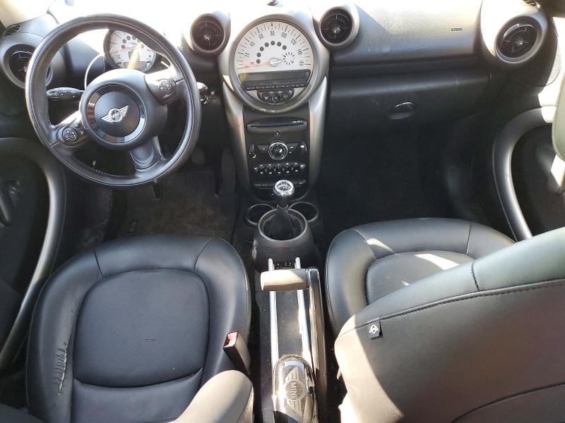 2012 Mini Cooper VIN WMWZB3C50CWM30619 COPART salvage auction — MINOR DENT/SCRATCHES, MA, sold $400 on 2026-07-09 (photo 8)