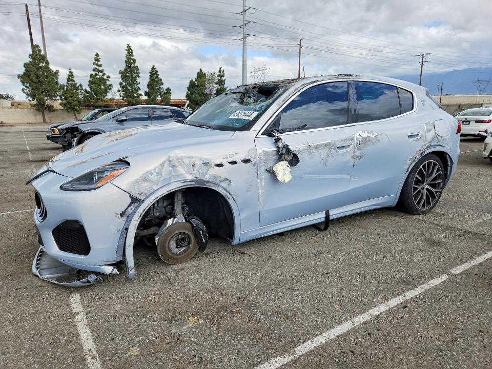 2023 Maserati Grecale VIN ZN682AVA3P7415995 COPART salvage auction — ROLLOVER, Ca - Salvage Certificate, sold $4,850 on 2026-07-16 (photo 1)
