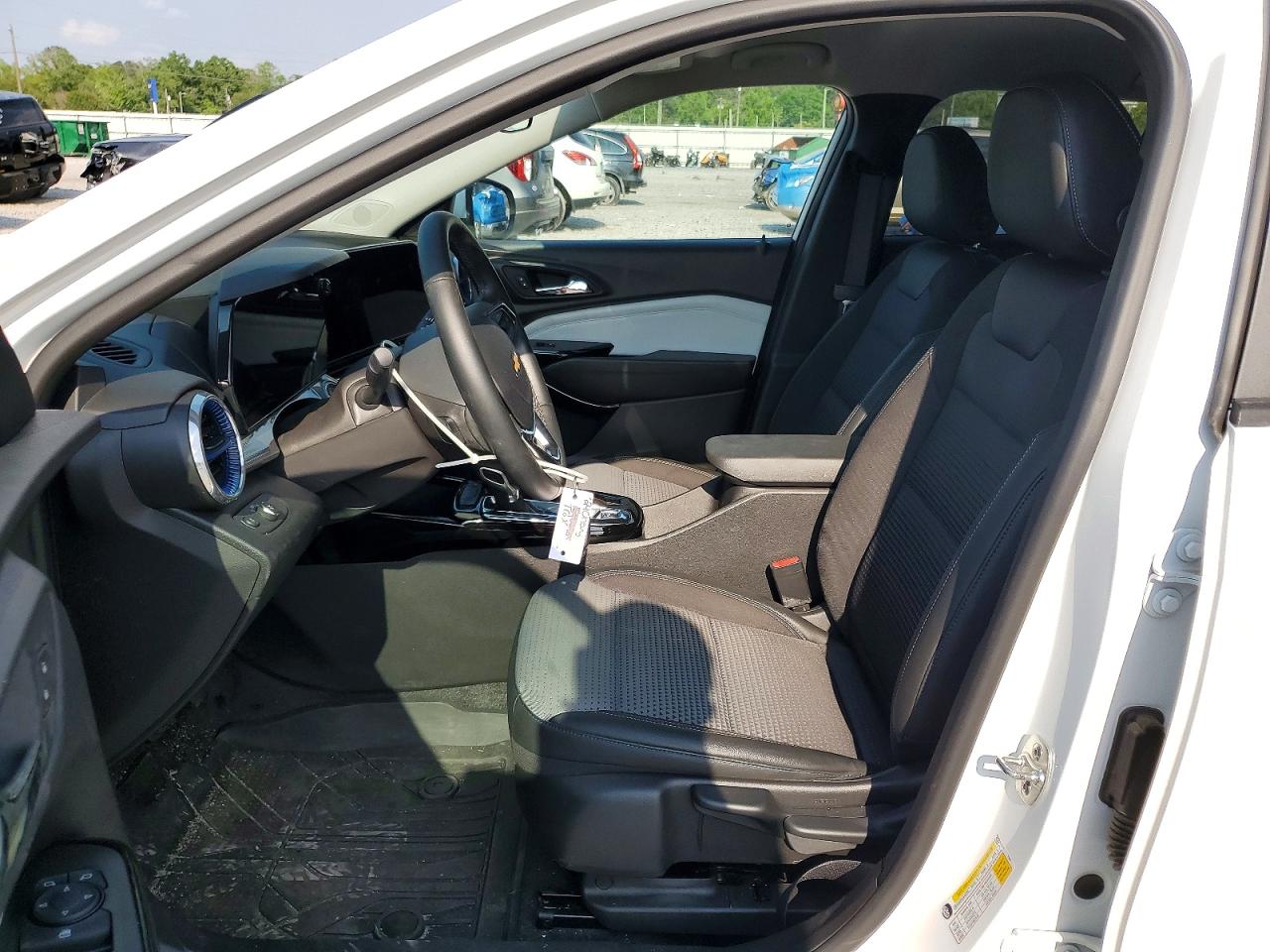2025 Chevrolet Trax VIN KL77LHEP3SC099034 COPART salvage auction — Rear End, AL - CERT OF TITLE-SALVAGE TITLE, sold $4,650 on 2026-06-25 (photo 7)