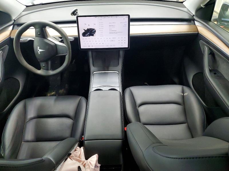 2024 Tesla Model y VIN 7SAYGDEE9RF988634 COPART salvage auction — SIDE, Nc - Salvage Certificate Of Title, sold $10,000 on 2026-07-15 (photo 8)
