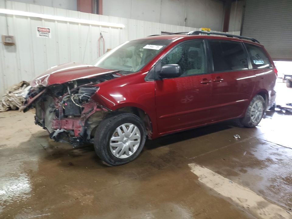 2007 Toyota Sienna VIN 5TDZK23C07S021103 COPART salvage auction — FRONT END, Ia - Cert Of Title-Salvage Title, sold $425 on 2026-07-23 (photo 1)