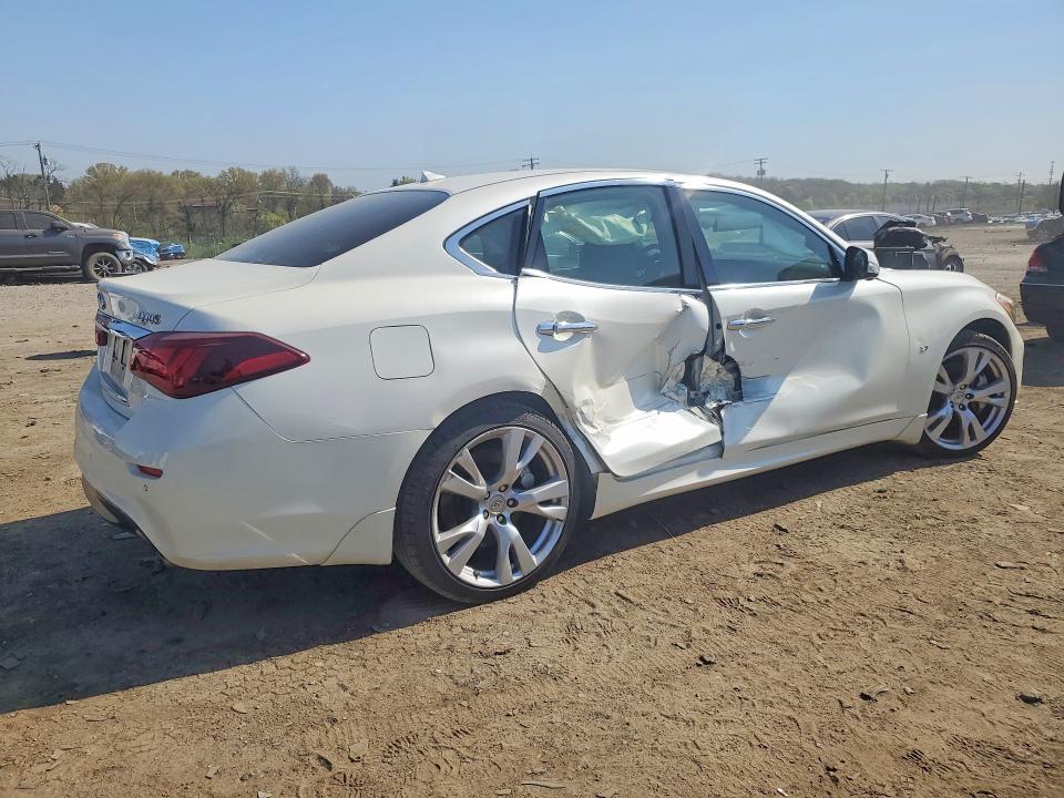 2017 Infiniti Q70 VIN JN1BY1AP4HM740824 COPART salvage auction — SIDE, Md - Cert Of Salvage > 75% Damage, sold $1,500 on 2026-07-23 (photo 3)