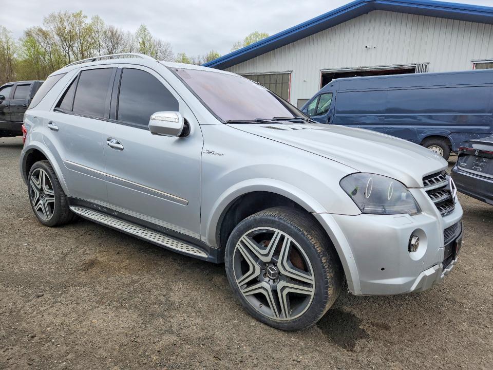 2010 Mercedes-benz Ml-class VIN 4JGBB7CB7AA587779 COPART salvage auction — MINOR DENT/SCRATCHES, Ny - Certificate Of Title (P), sold $3,500 on 2026-07-10 (photo 4)