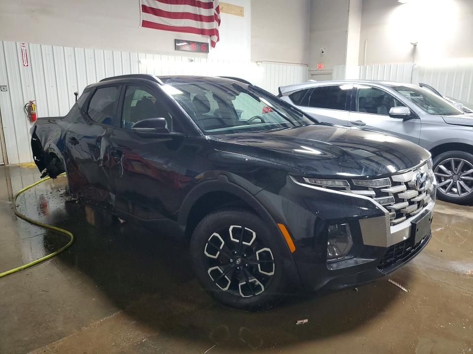 2024 Hyundai Santa cruz VIN 5NTJCDAE4RH096875 COPART salvage auction — SIDE, Ia - Cert Of Title-Salvage Title, sold $6,100 on 2026-07-14 (photo 4)