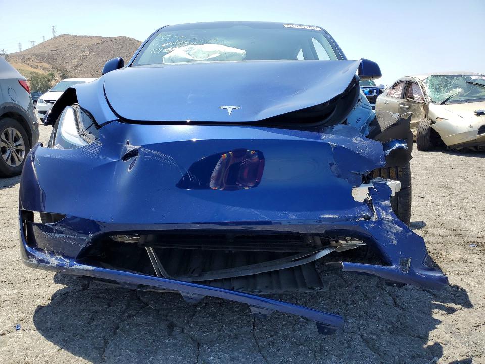 2024 Tesla Model y VIN 7SAYGDEE9RF025927 COPART salvage auction — FRONT END, Pa - Certificate Of Salvage, sold $6,000 on 2026-07-20 (photo 5)