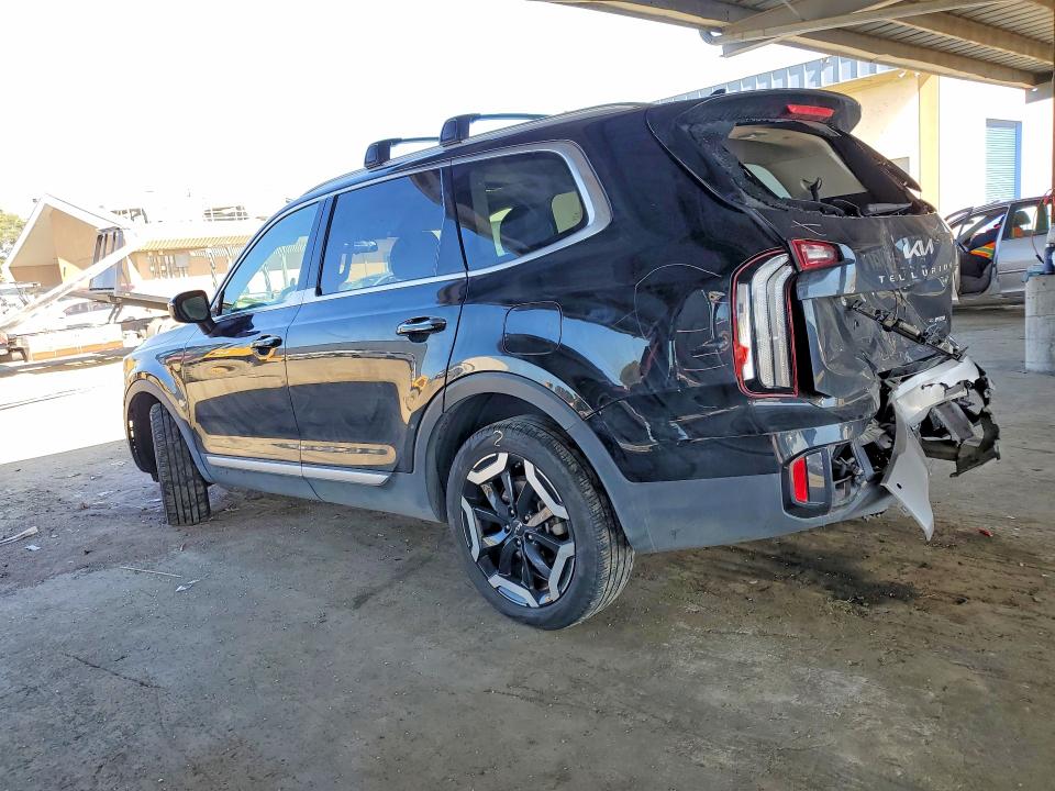 2025 Kia Telluride VIN 5XYP6DGC4SG587160 COPART salvage auction — REAR END, Co - Non-Repairable Cert Of Title, sold $11,700 on 2026-07-08 (photo 2)