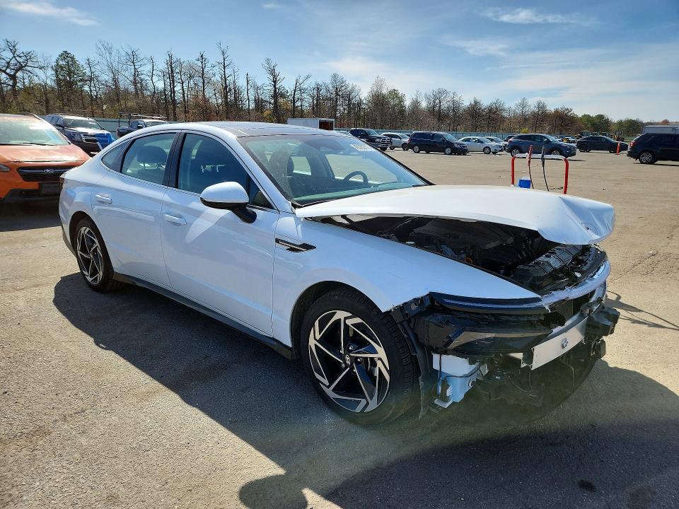 2025 Hyundai Sonata VIN KMHL14JA5SA451412 COPART salvage auction — FRONT END, Ny - Certificate Of Title, sold $11,200 on 2026-07-13 (photo 4)