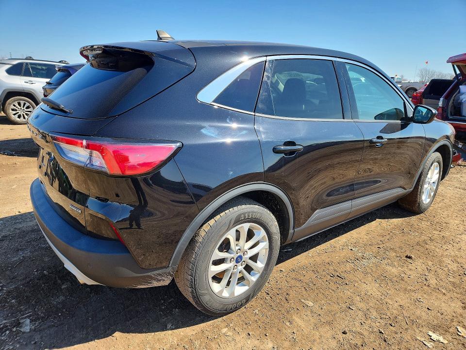 2021 Ford Escape VIN 1FMCU9BZ7MUA40040 COPART salvage auction — FRONT END, Il - Salvage Certificate, sold $4,650 on 2026-07-09 (photo 3)