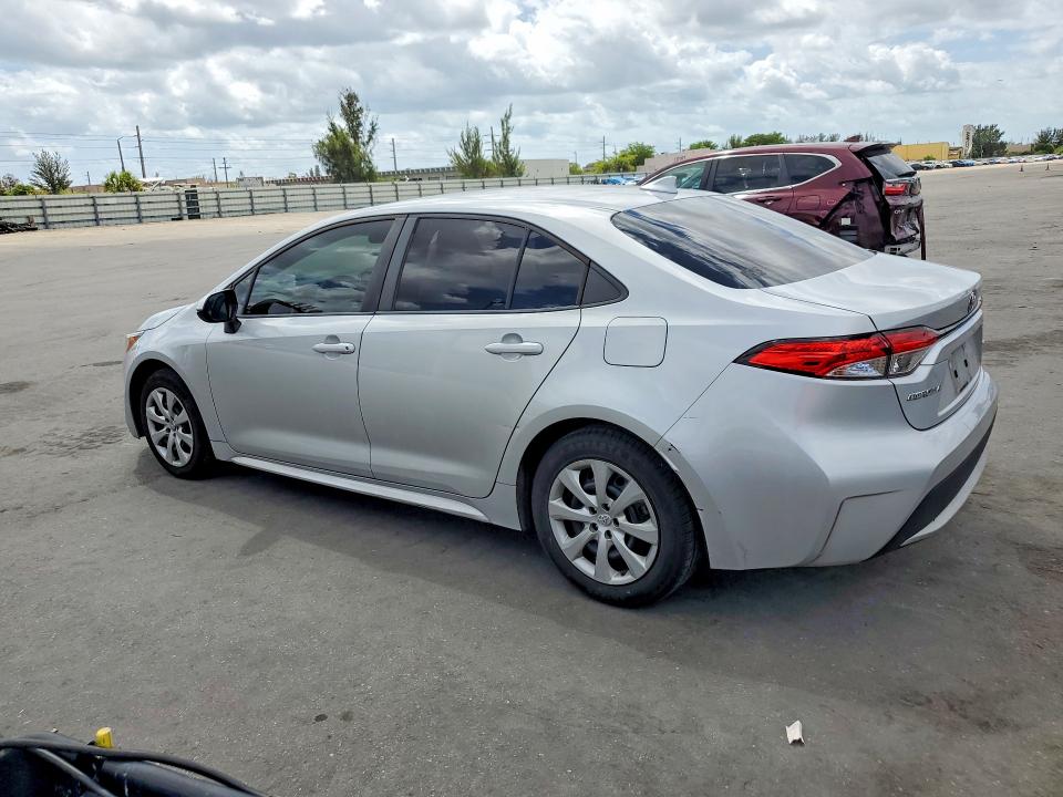 2020 Toyota Corolla VIN 5YFEPRAE2LP061960 COPART salvage auction — SIDE, FL, sold $4,750 on 2026-07-27 (photo 2)