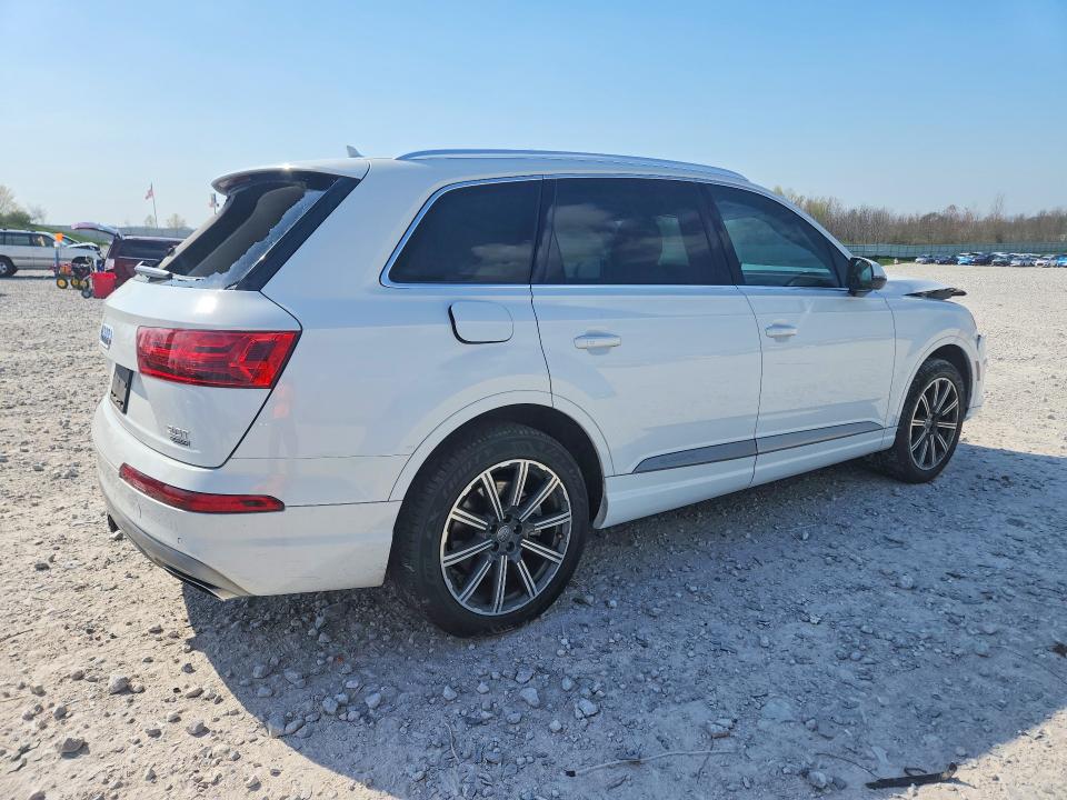 2017 Audi Q7 VIN WA1LAAF72HD005042 COPART salvage auction — FRONT END, Mi - Certificate Of Title, sold $3,200 on 2026-07-09 (photo 3)