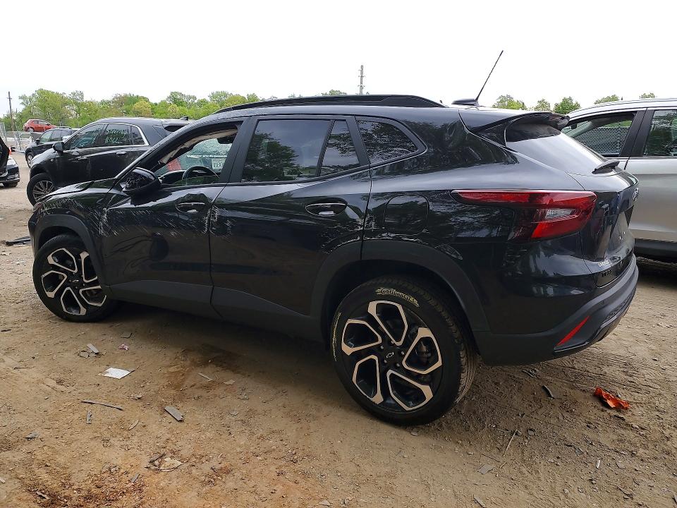 2025 Chevrolet Trax VIN KL77LJEP3SC310434 COPART salvage auction — ROLLOVER, Salvage Title, sold $2,250 on 2026-07-23 (photo 2)