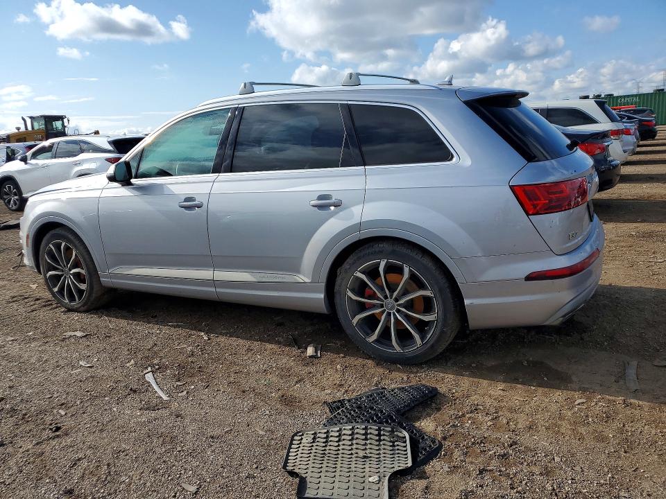 2017 Audi Q7 VIN WA1LAAF7XHD021182 COPART salvage auction — WATER/FLOOD, Il - Salvage Cert-Flood, sold $3,800 on 2026-07-16 (photo 2)