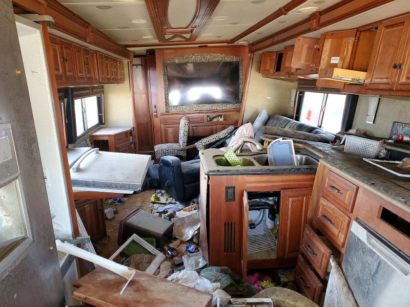 2013 Frht VIN 4UZFCUCYXDCFH4906 COPART salvage auction — ALL OVER, UT - SALVAGE CERTIFICATE, sold $2,175 on 2026-07-08 (photo 6)