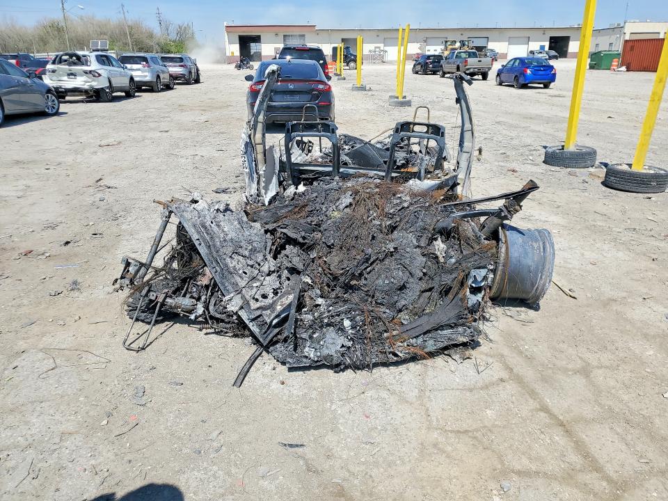 2023 Tesla Model S VIN 5YJSA1E69PF525045 COPART salvage auction — Burn, IN - BILL OF SALE - PARTS ONLY, sold $125 on 2026-07-02 (photo 6)