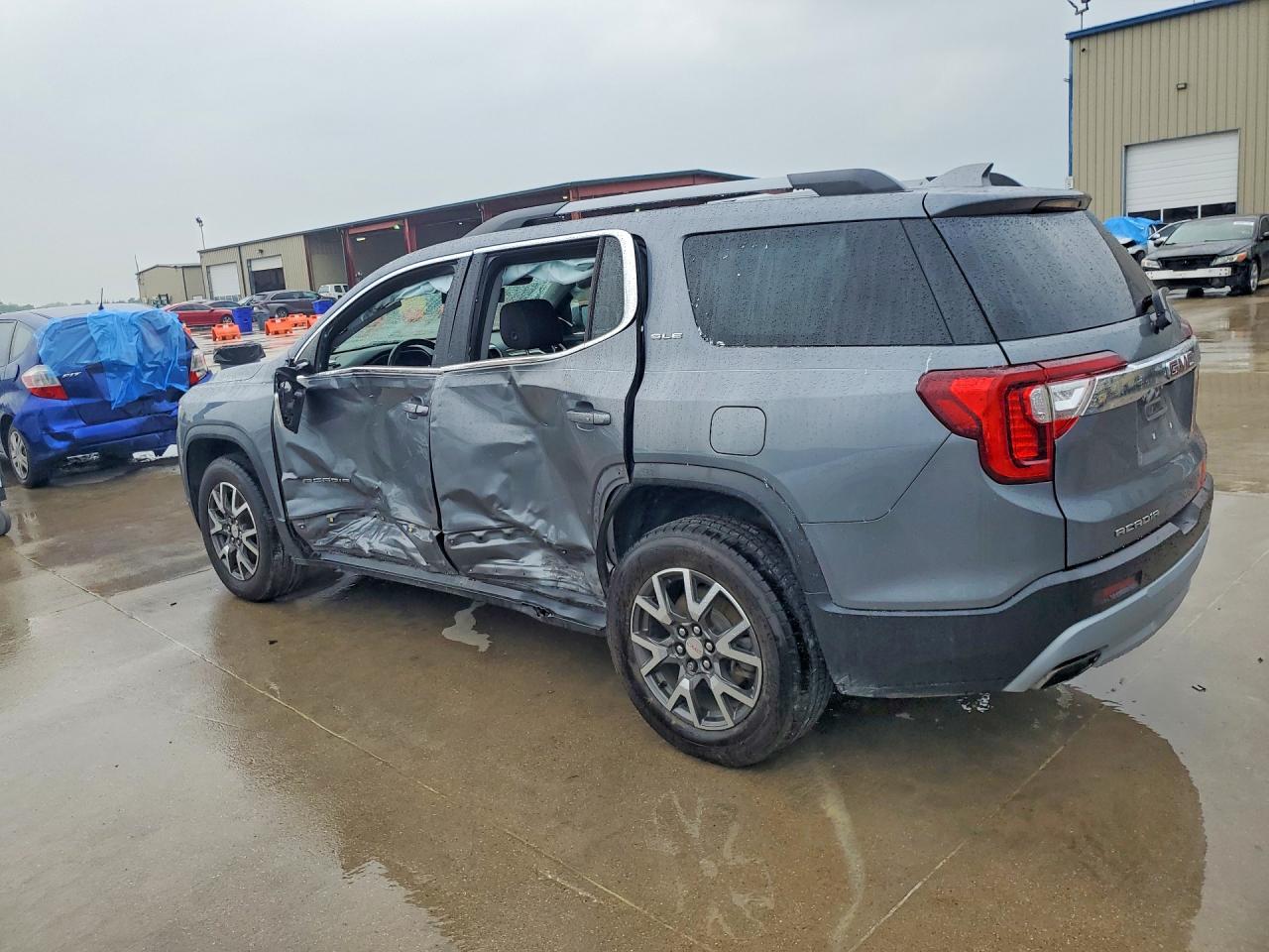2020 GMC Acadia VIN 1GKKNKLS5LZ127320 COPART salvage auction — Side, TX - SALVAGE VEHICLE TITLE, sold $4,550 on 2026-07-09 (photo 2)