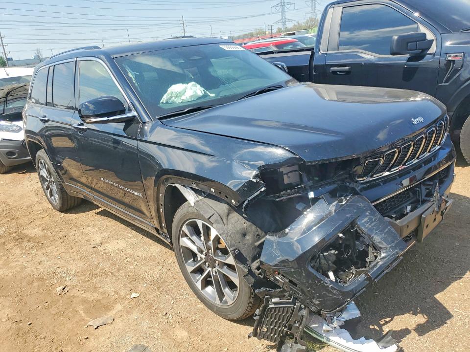 2023 Jeep Cherokee VIN 1C4RJHDG2PC560461 COPART salvage auction — FRONT END, Il - Salvage Certificate, sold $13,800 on 2026-07-02 (photo 4)