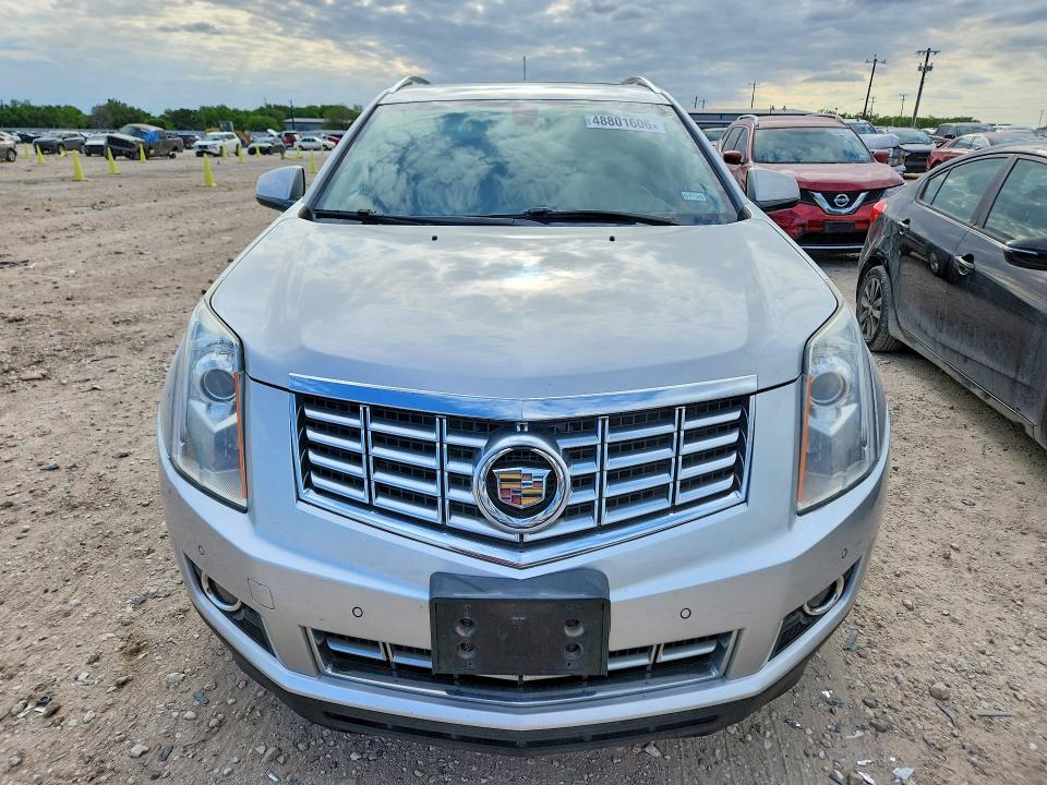 2016 Cadillac Srx VIN 3GYFNCE31GS578007 COPART salvage auction — MINOR DENT/SCRATCHES, Tx - Salvage Vehicle Title, sold $2,200 on 2026-07-02 (photo 5)