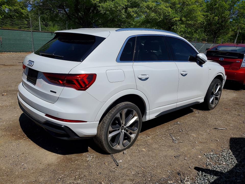 2021 Audi Q3 VIN WA1DECF34M1131299 COPART salvage auction — FRONT END, Salvage Title, sold $9,100 on 2026-07-15 (photo 3)