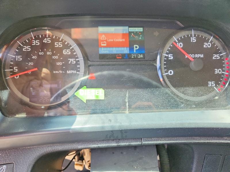 2017 Hino 258/268 VIN 5PVNE8JV5H4S55246 COPART salvage auction — FRONT END, TX - SALVAGE VEHICLE TITLE, sold $30 on 2026-07-29 (photo 8)