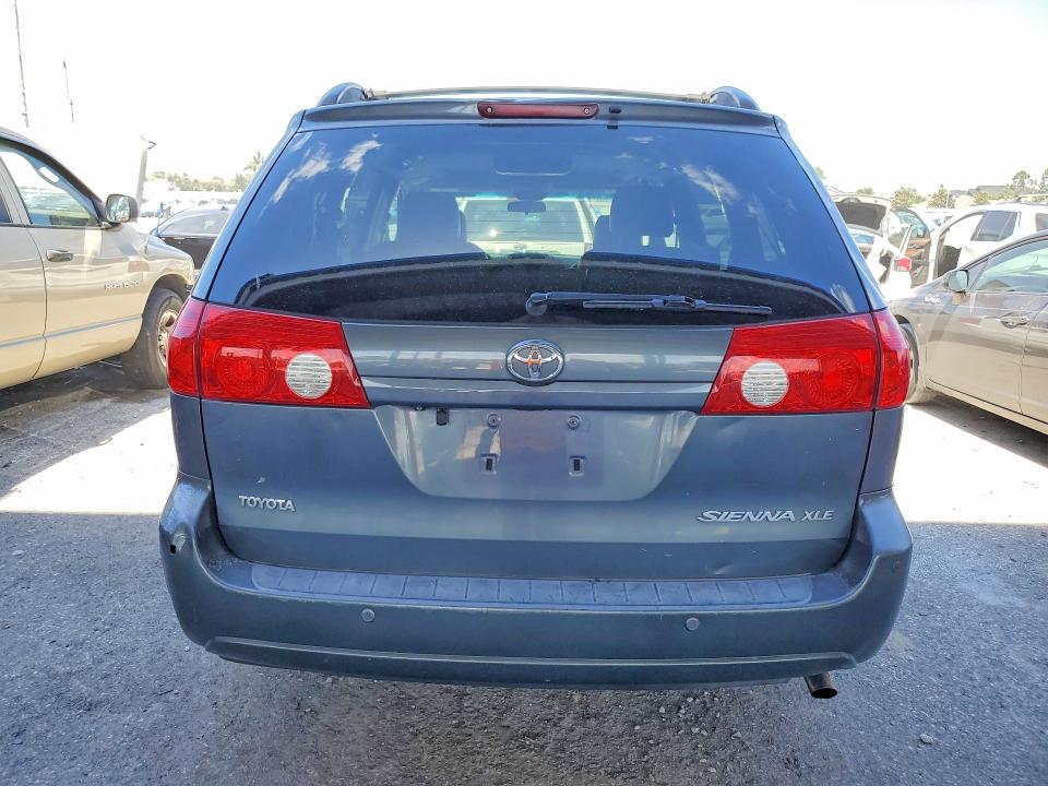 2008 Toyota Sienna VIN 5TDZK22C98S116939 COPART salvage auction — FRONT END, Fl - Cert Of Title Slvg Rebuildable, sold $1,800 on 2026-07-10 (photo 6)