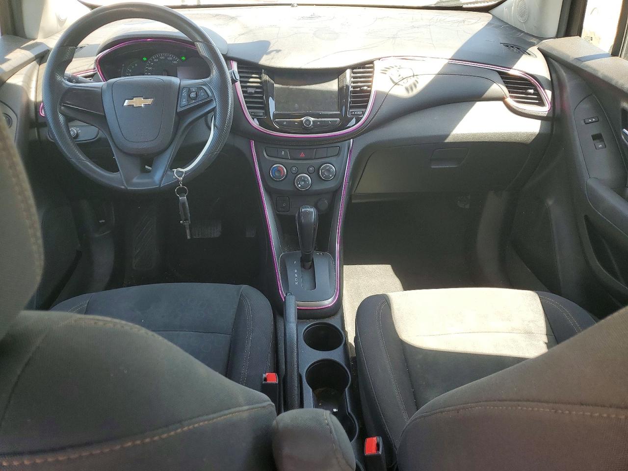 2017 Chevrolet Trax VIN 3GNCJKSB6HL279416 COPART salvage auction — Hail, KS - CERT OF TITLE-SALVAGE, sold $1,950 on 2026-07-07 (photo 8)