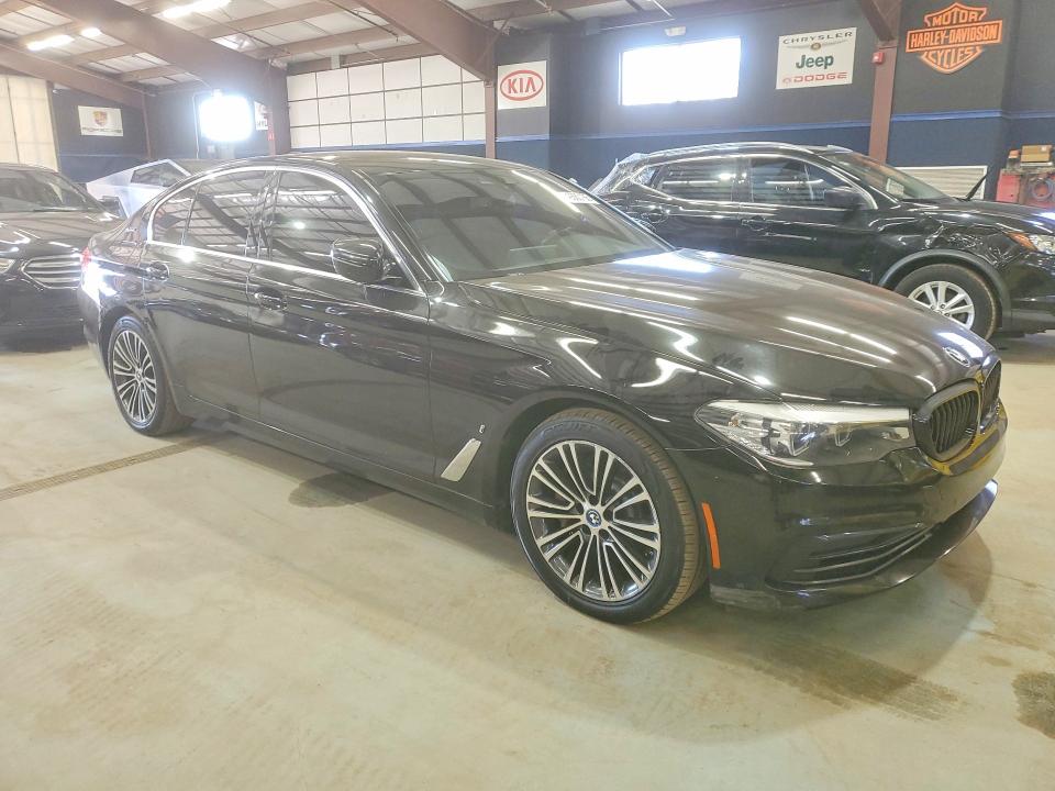 2019 Bmw motorrad 530e VIN WBAJA9C50KB389739 COPART salvage auction — MINOR DENT/SCRATCHES, CA - CERTIFICATE OF TITLE (P), sold $9,400 on 2026-07-23 (photo 4)