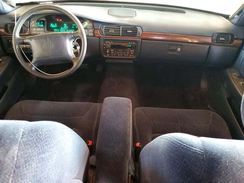 1998 Cadillac Deville VIN 1G6KD54Y8WU757906 COPART salvage auction — FRONT END, AZ - CERT OF TITLE - SALVAGE, sold $200 on 2026-08-17 (photo 8)
