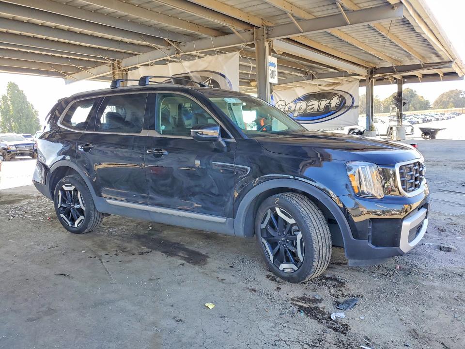 2025 Kia Telluride VIN 5XYP6DGC4SG587160 COPART salvage auction — REAR END, Co - Non-Repairable Cert Of Title, sold $11,700 on 2026-07-08 (photo 4)