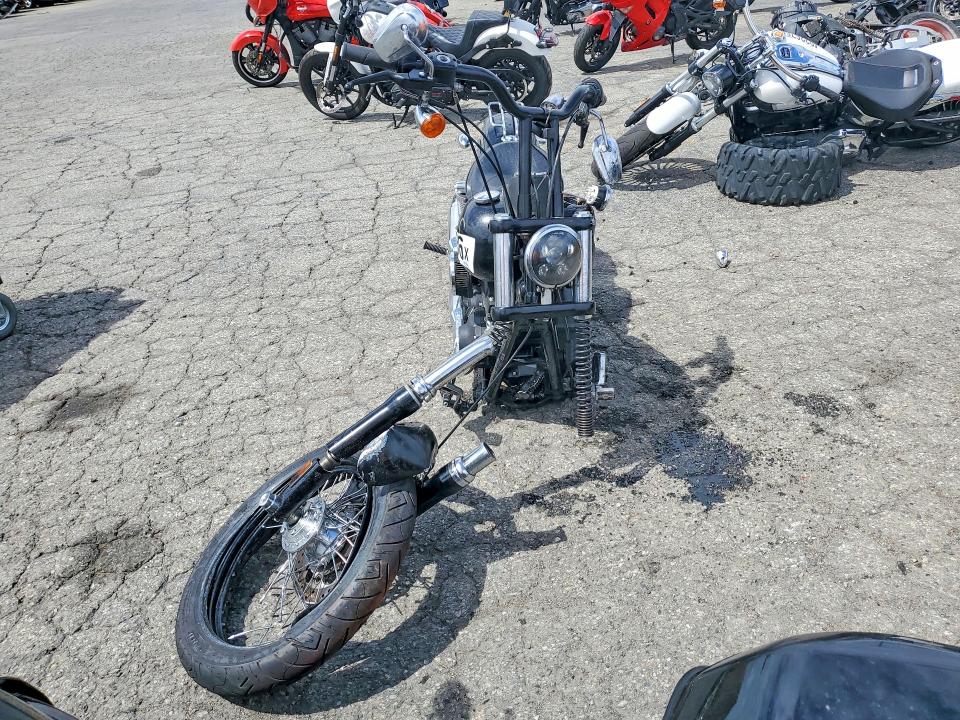2016 Harley-davidson Street bob VIN 1HD1GXM36GC313882 COPART salvage auction — FRONT END, Ca - Salvage Certificate, sold $850 on 2026-07-02 (photo 2)