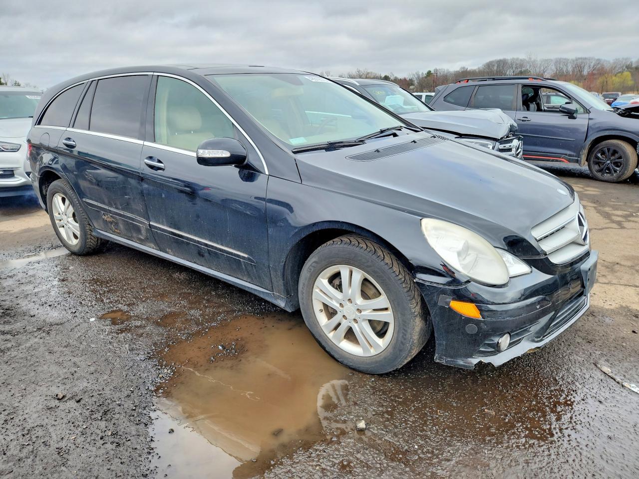 2008 Mercedes-Benz R-Class VIN 4JGCB65E28A074309 COPART salvage auction — Side, CT - CERTIFICATE OF TITLE, sold $800 on 2026-07-03 (photo 4)