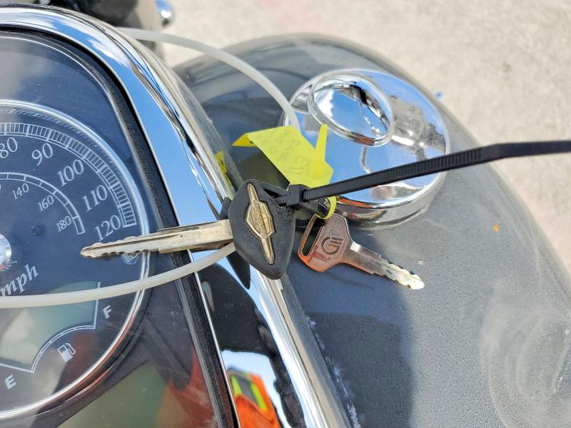 2022 Suzuki Vl 800 volusia VIN JS1VS55A0N7100560 COPART salvage auction — SIDE, Tx - Salvage Vehicle Title, sold $1,650 on 2026-07-09 (photo 8)