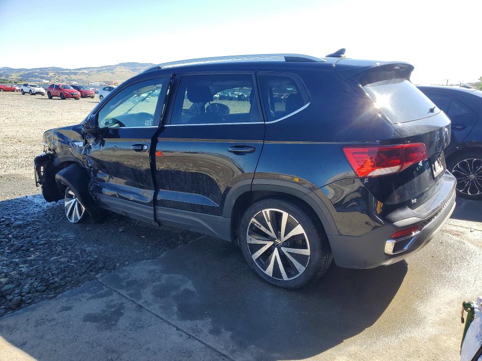 2024 Volkswagen Taos VIN 3VVSX7B24RM061827 COPART salvage auction — SIDE, Salvage Title, sold $2,100 on 2026-07-09 (photo 2)