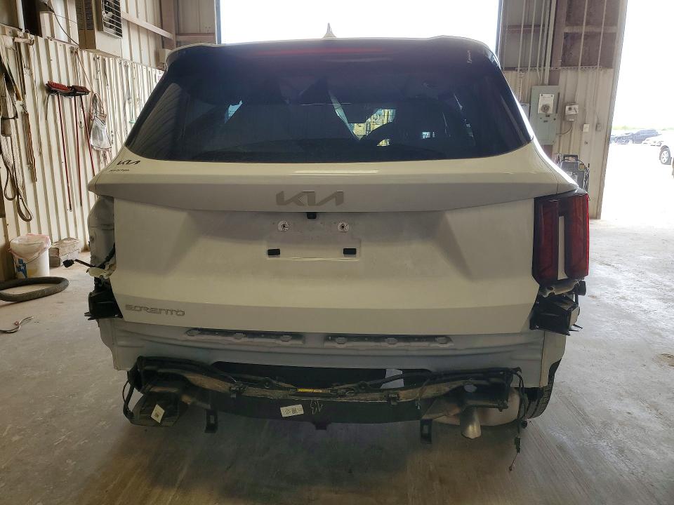 2025 Kia Sorento VIN 5XYRL4JC7SG361978 COPART salvage auction — SIDE, Tx - Salvage Vehicle Title, sold $13,700 on 2026-07-17 (photo 6)