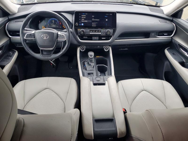 2024 Toyota Highlander VIN 5TDAAAB58RS015971 COPART salvage auction — MINOR DENT/SCRATCHES, NJ, sold $22,400 on 2026-07-15 (photo 8)