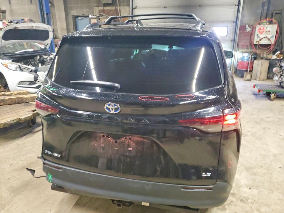 2025 Toyota Sienna VIN 5TDGSKFC4SS206704 COPART salvage auction — REAR END, ON - PERMIT NO BRAND - UNFIT, sold $23,550 on 2026-07-14 (photo 6)
