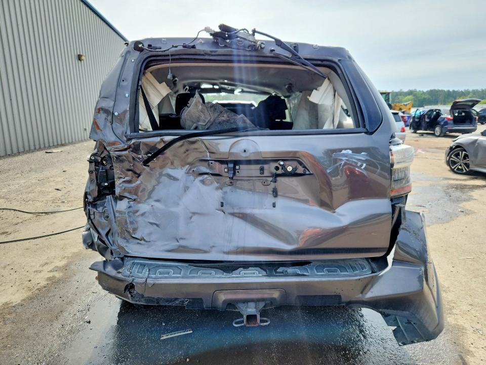 2016 Toyota 4runner VIN JTEBU5JRXG5389908 COPART salvage auction — ROLLOVER, Sc - Non-Reb & Rem Salvage Title, sold $4,000 on 2026-07-06 (photo 6)